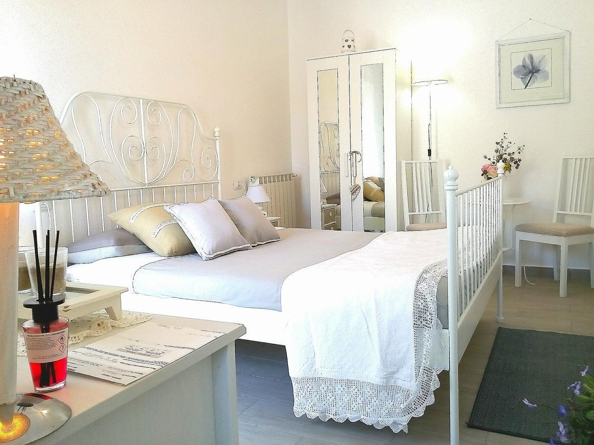 Message In A Bottle Bed And Breakfast Camporosso  Εξωτερικό φωτογραφία